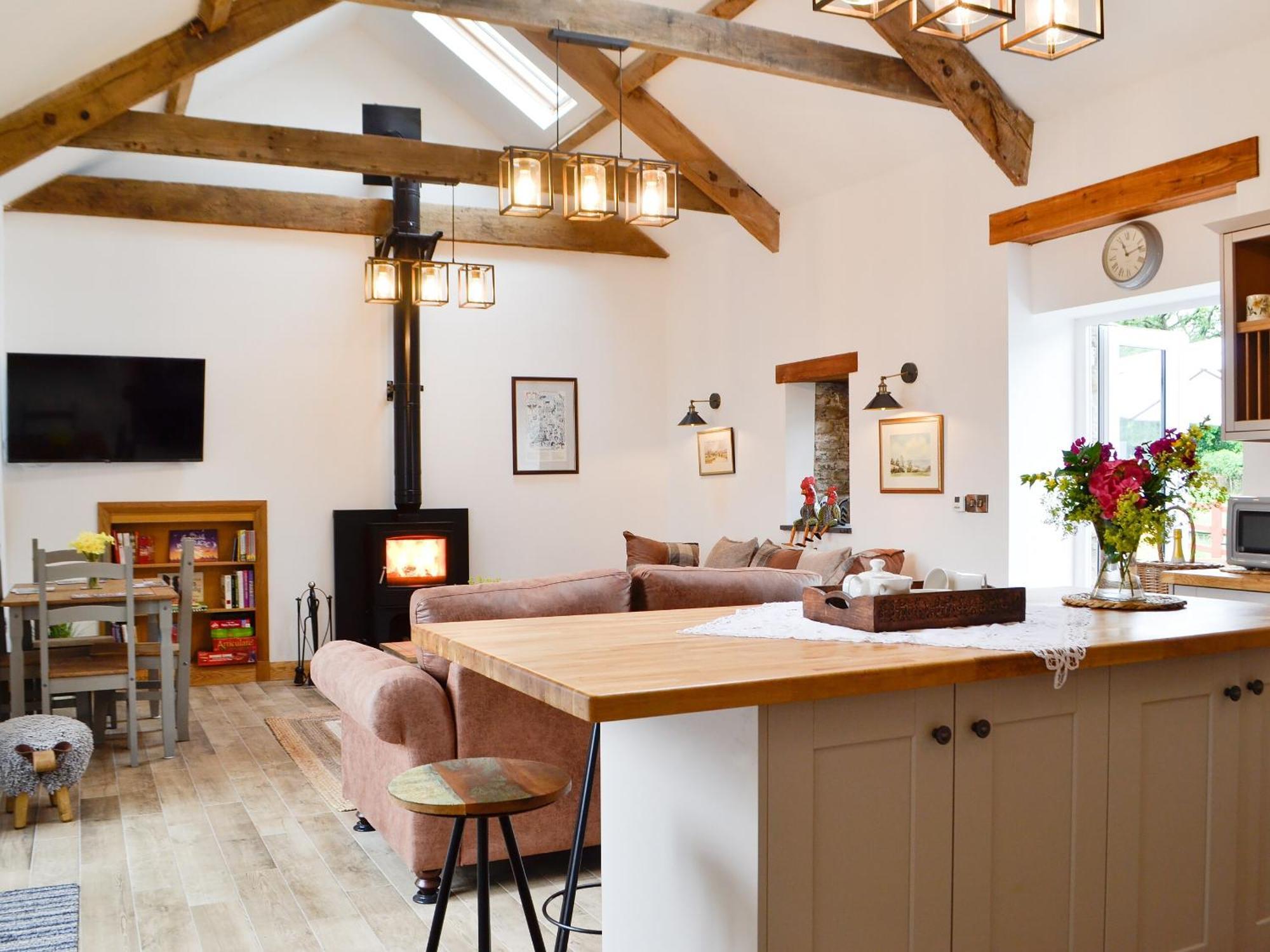 Sgubor Llwyndu Villa Betws  Luaran gambar