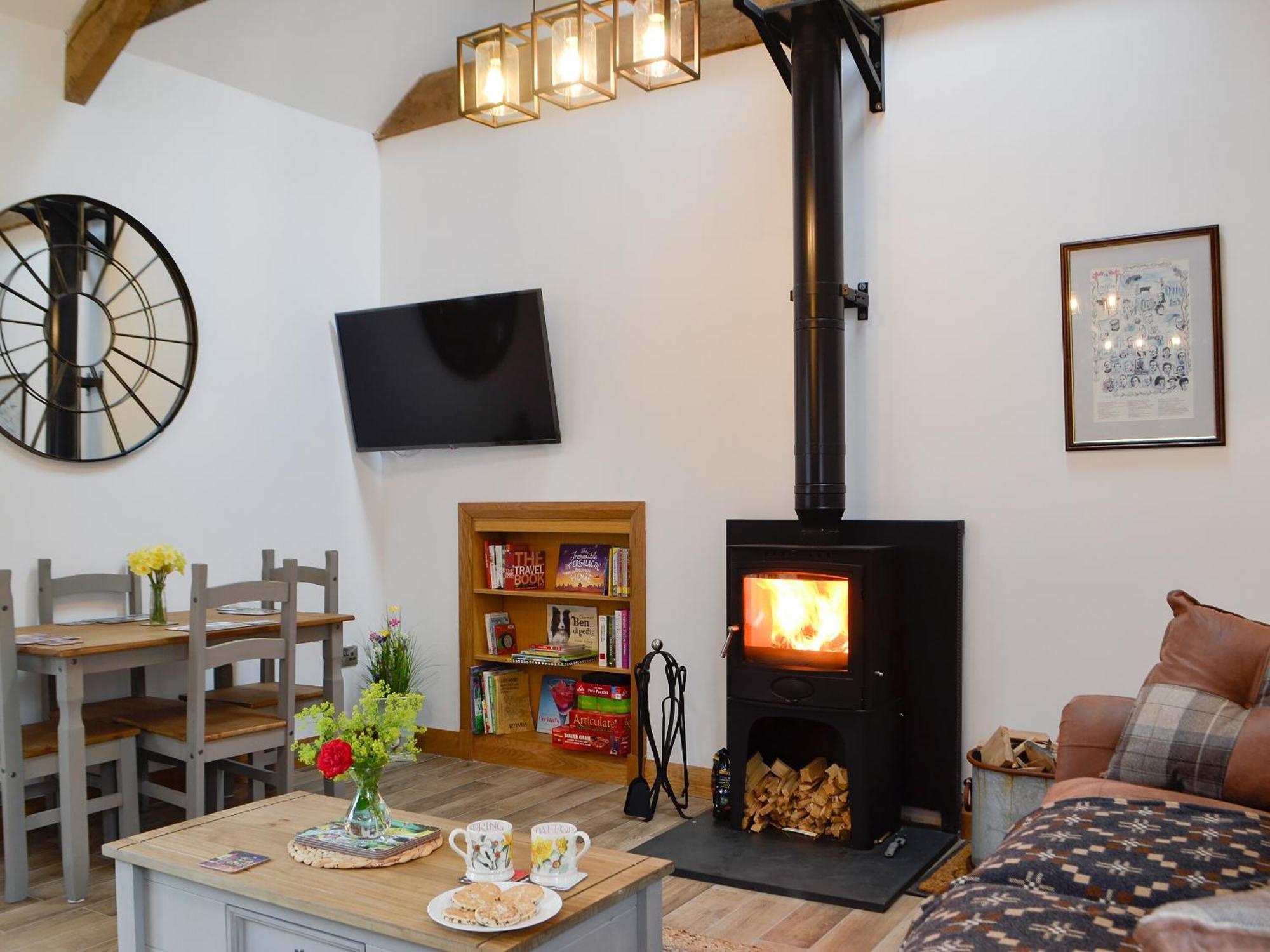 Sgubor Llwyndu Villa Betws  Luaran gambar